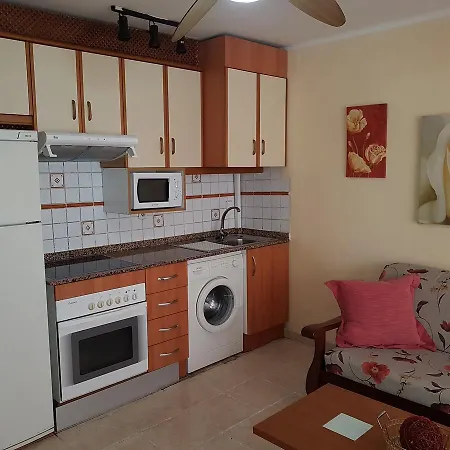 Edificio Los Tres Olivos Салоу